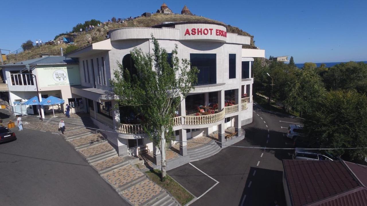 Hotel Ashot Erkat Sewan Exterior foto